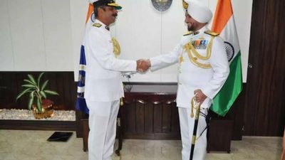 Inspector General Iqbal Singh Chauhan takes over as Coast Guard Commander in Kolkata