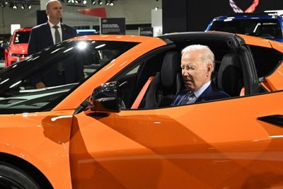 Biden tours Detroit Auto Show, highlighting electric vehicle push