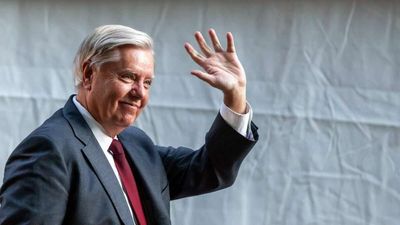 Lindsey Graham's Abortion Ban, Which Would Override State Laws, Shows Contempt for Federalism