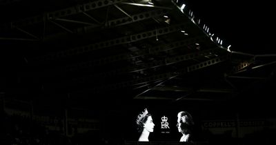 Sunderland and Reading observe impeccable minute's silence for Her Majesty Queen Elizabeth II