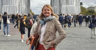 Scots mum diagnosed with brain tumour after husband and kids spot eye symptom in photos