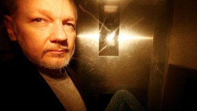 Jailed WikiLeaks founder Julian Assange awarded keys to Mexico City as family lobbies for his release