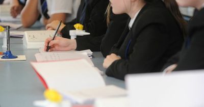 Scottish secondary teachers back strike action