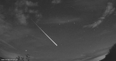Edinburgh residents glued to their windows as 'fireball' soars through night sky