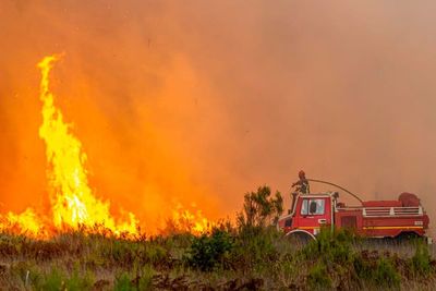 Major wildfire in southwestern France non longer spreading
