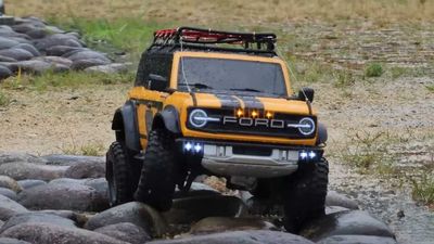 Ford Bronco Raptor 1:10 Scale RC SUV Looks And Drives Like The Real Deal