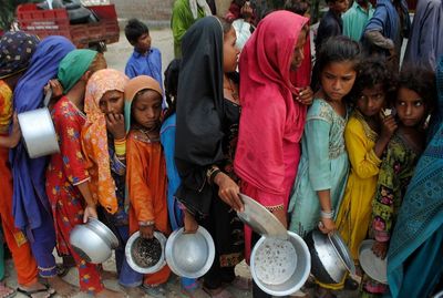 Pakistan reopens key highway to speed aid to flood victims