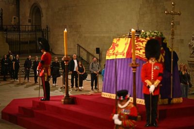 BBC forced to suspend live stream after royal guard collapses next to Queen's coffin