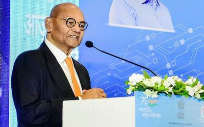 Maharashtra Government made effort to outbid other States, but our decision was independent: Vedanta chairman Anil Agarwal