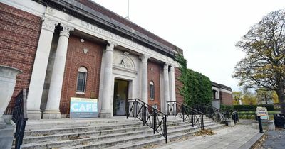 People offered rare glimpse of Liverpool artist's 'magnificent' Queen portrait