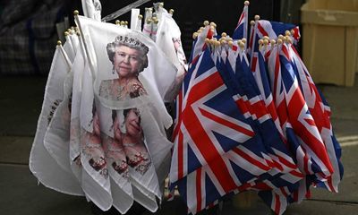 The most British thing ever: huge queue of royal mourners inspires gentle humour