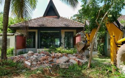 Demolition of Kapico resort on Vembanad Lake in Kerala begins