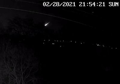 Fireball which lit up night sky was space debris, experts conclude