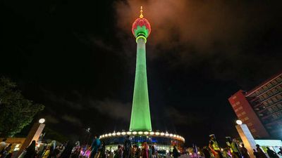 Sri Lanka opens Chinese built Lotus Tower for public viewing