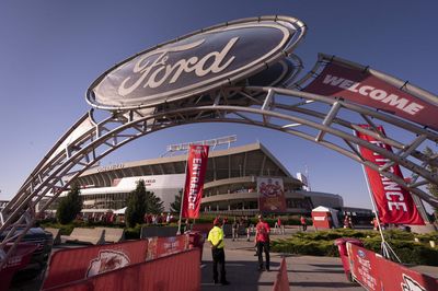 LOOK: Chiefs fans lined up well before gates open for ‘Thursday Night Football’