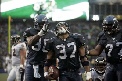 Shaun Alexander to be inducted in Seahawks Ring of Honor