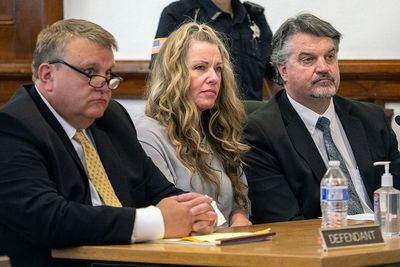 Judge considers barring cameras from Idaho mom's murder case