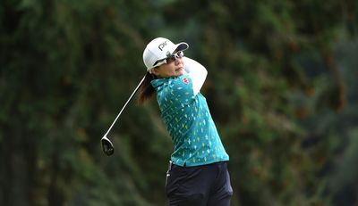 Japan's Uehara fires 65 to seize LPGA Portland lead