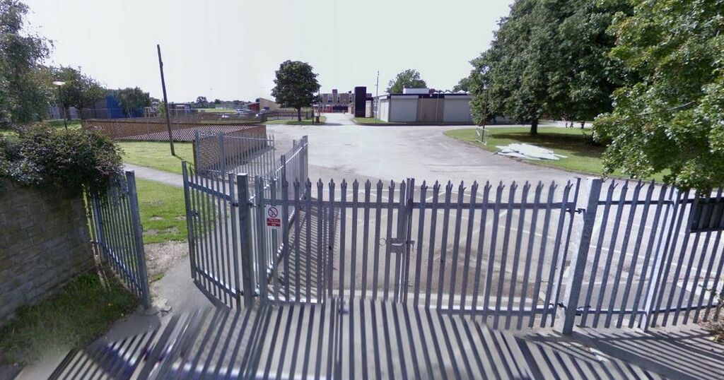 Complaints over branded long eaton school water 