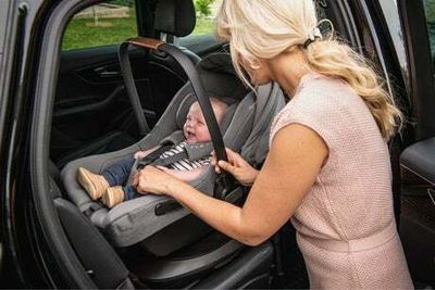 Best car seat bases for easy travelling with baby
