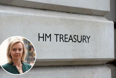 Liz Truss deflecting on 'rubbish' leadership with Treasury attack, ex-civil service boss says