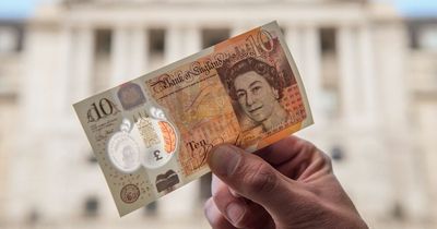 Bank of England warns of massive queues as Brits rush to change old paper banknotes