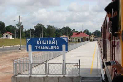 Nong Khai-Laos train running again