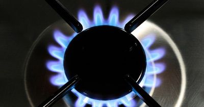 Does leaving your heating on low save money?