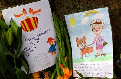 Loss of queen brings first encounter with death for some children
