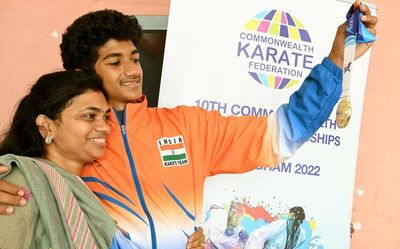 Andhra Pradesh: After U.S. Open, Karthik Reddy bags gold in Commonwealth tournament