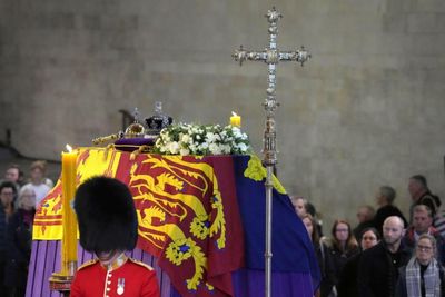 Angus Robertson and John Swinney to lead Scotland in minute's silence for the Queen