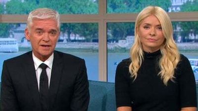 Philip Schofield and Holly Willoughby join thousands queuing to see the Queen lying in state