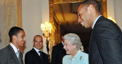 Which football team did the Queen support - rumours and confession that shocked staff