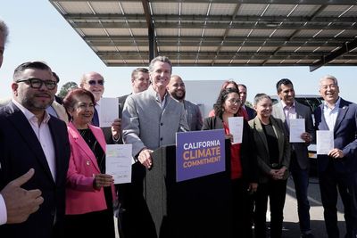 California governor signs sweeping climate legislation