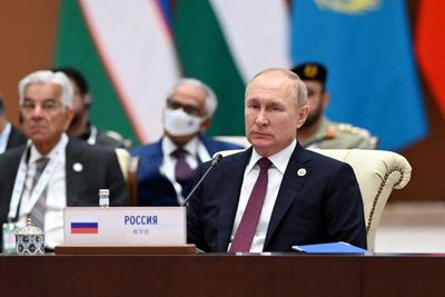 Putin says Russia able to mediate in Azeri-Armenian conflict; Yerevan unhappy with Moscow