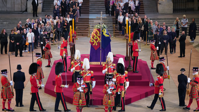 A Bloke Was Arrested After Allegedly Trying To Rush Past Guards Touch The Queen’s Coffin