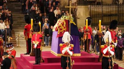 Leaders Head to UK for Queen's Funeral as Public Pays Tribute