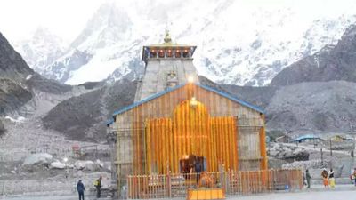 Priests oppose gold plating of Kedarnath walls