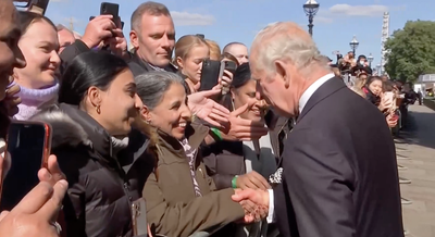 ‘Sorry for the wait:’ Prince William and King Charles apologise to mourners in surprise visit to Queen queue