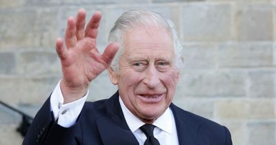 King Charles swollen fingers cause concern but doctor details possible reasons