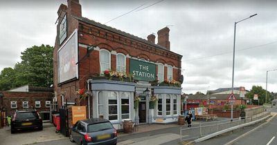 Three arrested by police outside Leeds pub as area cordoned off