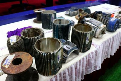 Left high and dry, lacklustre thief, funeral omen for drunk