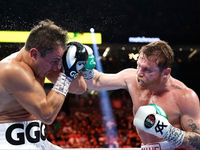 Saul Alvarez beats Gennady Golovkin by unanimous decision in trilogy fight