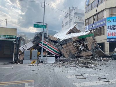 Powerful earthquake hits southeast Taiwan, tsunami warning withdrawn