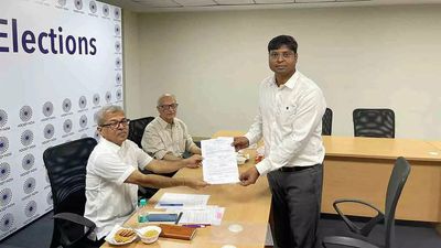 Dilip Tirkey files nomination for Hockey India president's post