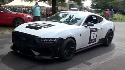 2024 Ford Mustang Dark Horse Sounds Gnarly During Acceleration