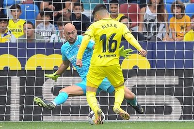 Villarreal battle back to keep pressure on Sevilla and Lopetegui