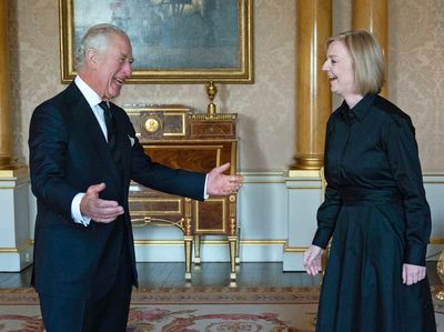 Liz Truss concludes talks with world leaders and meets King ahead of funeral - OLD