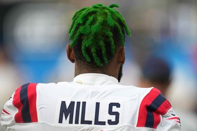 WATCH: Jalen Mills secure tip-drill interception for Patriots