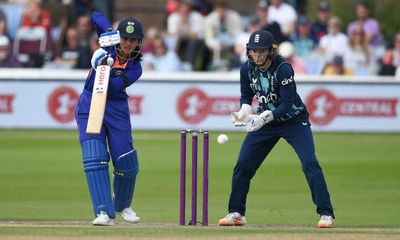 India learn from England’s mistakes as Smriti Mandhana hits 91 in first ODI